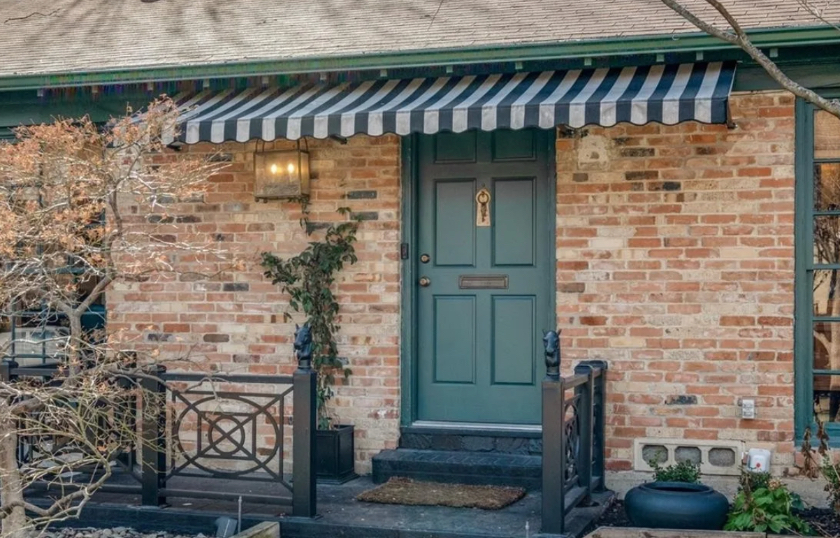 Oak Lawn Heights cottage